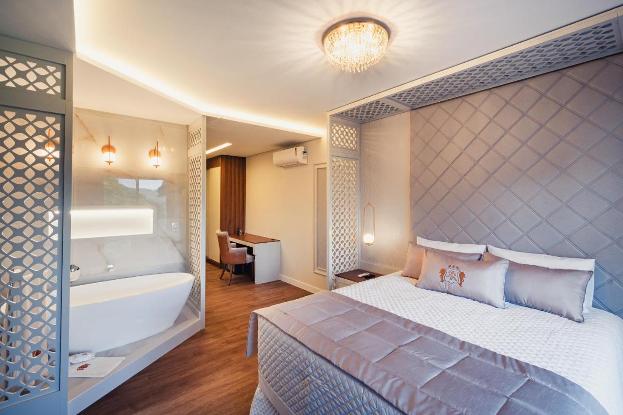 Hotel E Restaurante Giratorio Rf Vision - A Melhor Vista 360 De גראמדו מראה חיצוני תמונה